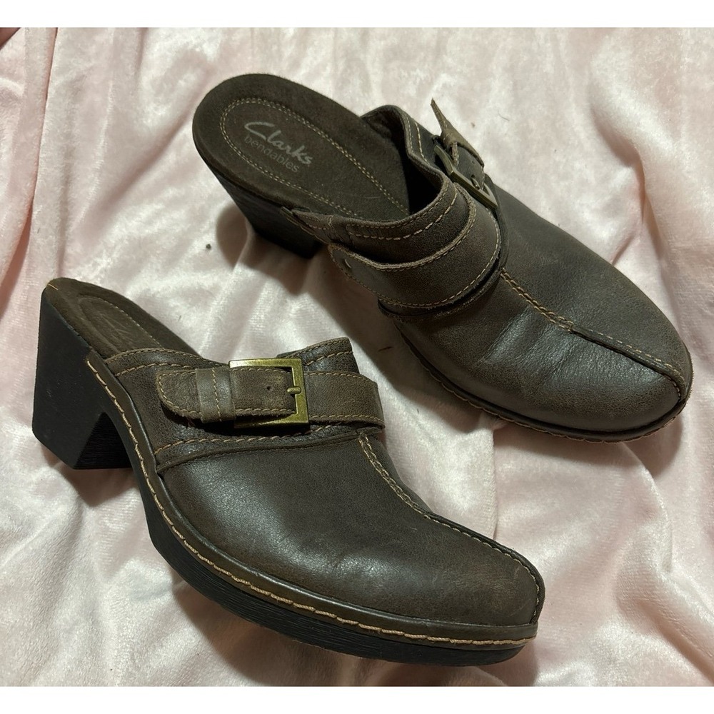 Clarks Bendables Women's Brown Leather‎ Slip On Low Heel Clogs, 9 Wide